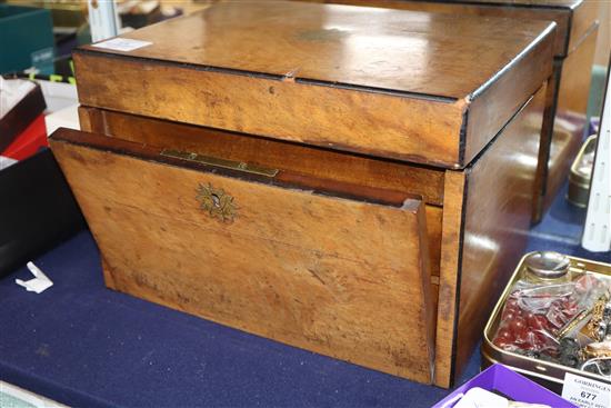 A Victorian brass inlaid walnut jeweller box, containing a quantity of costume jewellery.